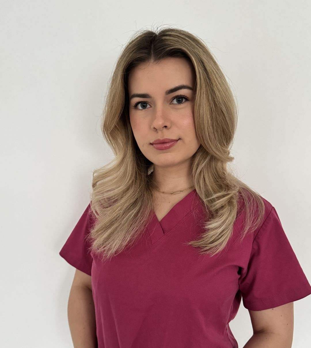 Dr. Kis Ivett Bernadett fogorvos